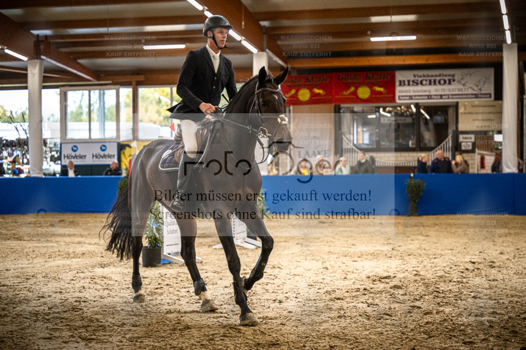 DOS_2083 | Entdecke hochwertige Reitturnierfotos von Foto Oger. Professionell, emotional und authentisch – jetzt Lieblingsmomente im Shop bestellen. - Realisiert mit Pictrs.com