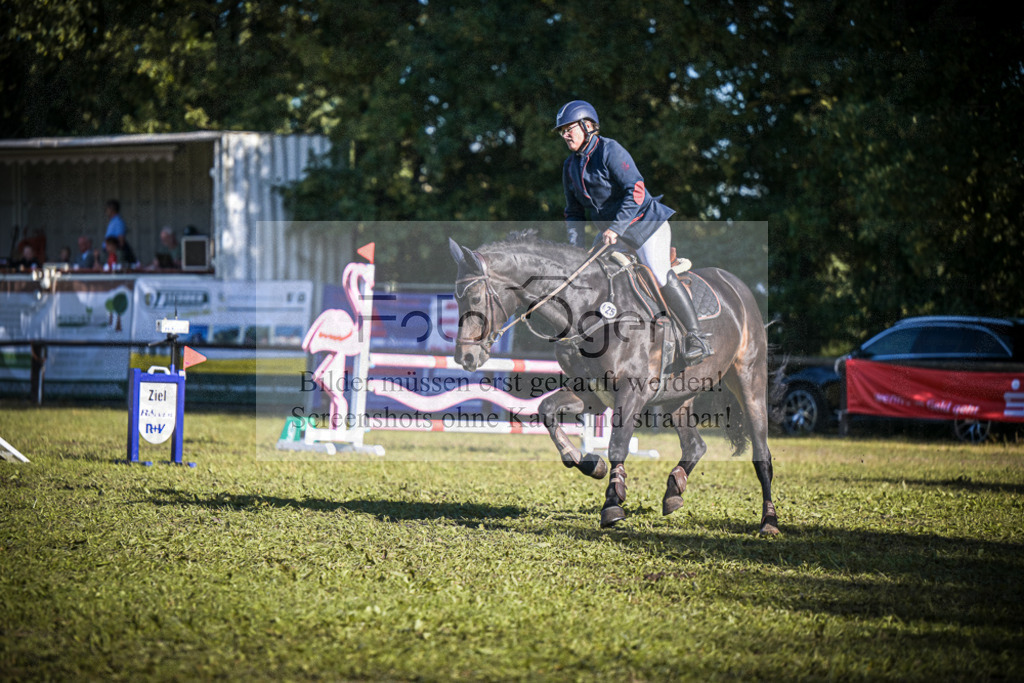 DOS_0058 | Entdecke hochwertige Reitturnierfotos von Foto Oger. Professionell, emotional und authentisch – jetzt Lieblingsmomente im Shop bestellen.Deutschlandweite Turnierfotografie. - Realisiert mit Pictrs.com