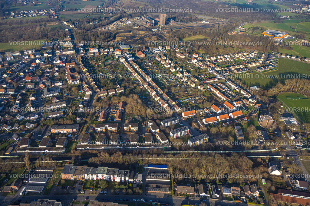 Hamm241200168 | Luftbild, Siedlung Wiescherhöfen ist eine Bergarbeitersiedlung und Zechensiedlung an der Robertstraße, hinten Hammerkopfturm der Zeche BErgwerk Ost Heinrich-Robert, Stadtbezirk Pelkum, Hamm, Ruhrgebiet, Nordrhein-Westfalen, Deutschland