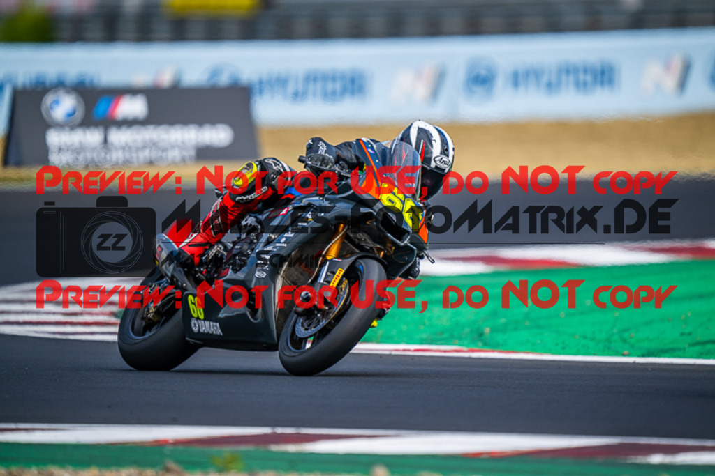 MaZZes_FotoMatrix_220625_2605 | PROSUPERSTOCK