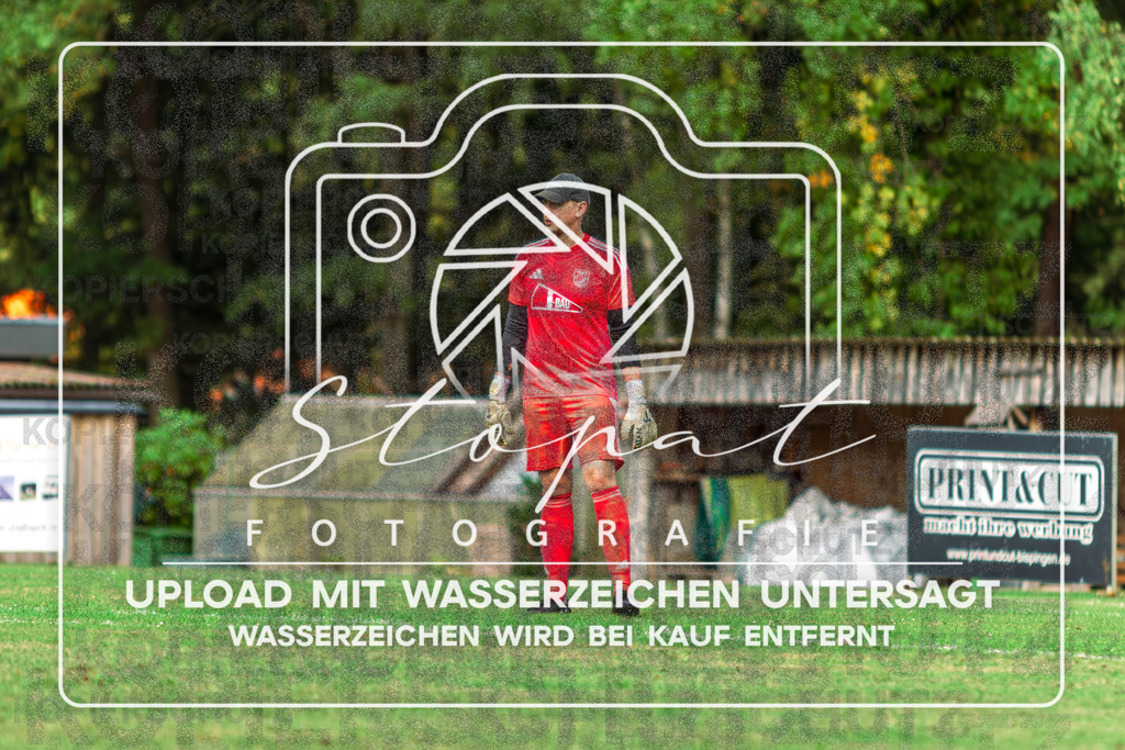 SFBFGFS-1018 | Arne Hoffmeister (Sportfreunde Bispingen 2 #01) beim Herren 3. Kreisklasse HK Spiel zwischen SF Bispingen 2 und FG Fulde-Stellichte 2 im Sportplatz Huetzel, Bispingen (Simon Paul Stopat) - Realisiert mit Pictrs.com