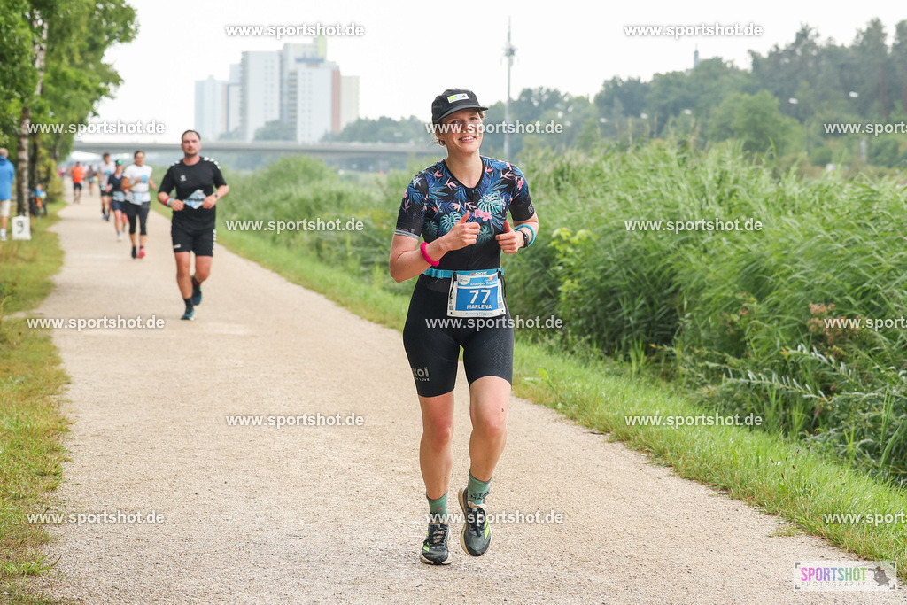 LUR_1798 | 34. M-net Erlanger Triathlon 2025 #erlangertriathlon  #mnettriathlon2025 #mnettriathlon #team #olympischedistanz #mitteldistanz #triathlon #maindonaukanal  #erlangertriathlon2025 #yourpictrs #tv1848 #tv1848erlangen  #triathlonbayern #sportinerlangen #demsportverbunden #sportshot_your_pictrs Copyright: www.sportshot.de
