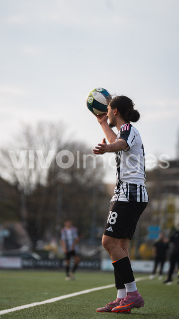 juv_lut_fmachado-0240 | Images from the Juniors B match between Juventus Academy and FC Lutry, played on 18 March 2026 in Lutry, Switzerland, featuring players, coaching staff and match action throughout the game.