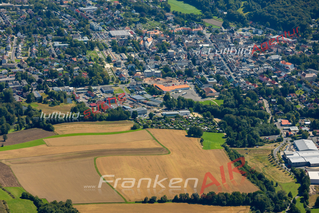 wunsiedel-aktuelles-luftbild-23-2023 | Das Luftbild zeigt :  Wunsiedel - Die Luftaufnahme wurde 2023 vom UL-Flugzeug aus erstellt ( keine Drohne ) - 
Hochauflösende Luftaufnahme - Für grossformatige Ausdrucke geeignet. Die Geschenkidee !
Mit Lizenz und Bildrechte bestellbar