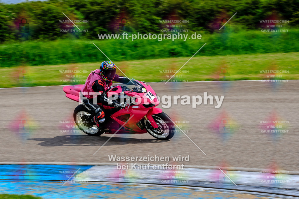 MotoTeam-9284 | Hier findet Ihr Bilder von Touristenfahrten auf der Nürburgring Nordschleife oder von anderen Veranstaltungen die ich besucht habe. Viel Spass beim Durch Schauen 