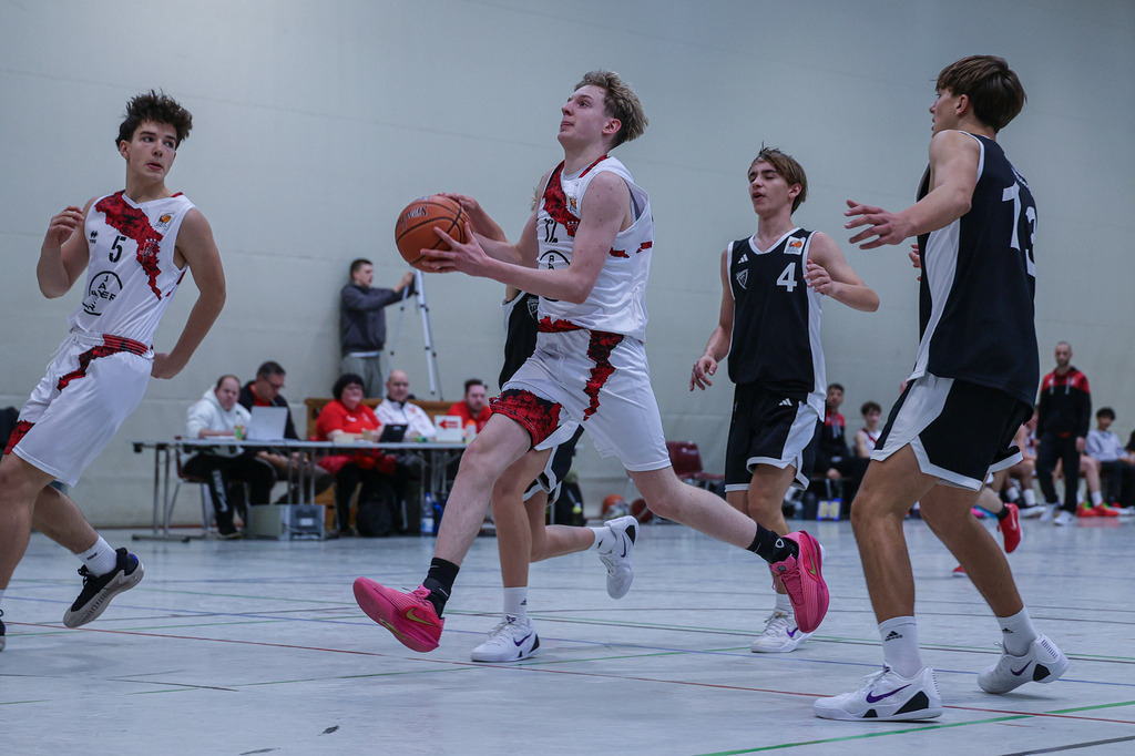JBBL BAYER GIANTS vs Team BonnKöln RAG-112 | Fotos von Basketballspielen aus dem Raum NRW fotografiert von Gero Mueller-Laschet und Daniel Schaefer - Realisiert mit Pictrs.com