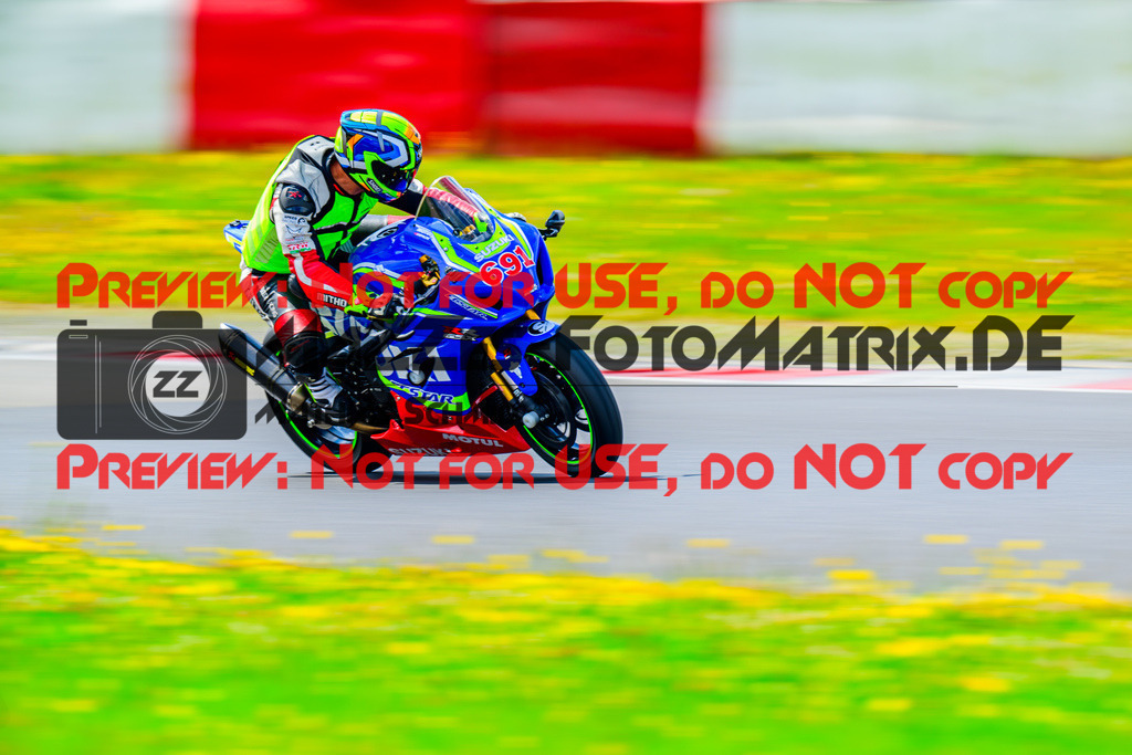 MaZZes_FotoMatrix_240717_6007705_2-64 | INST