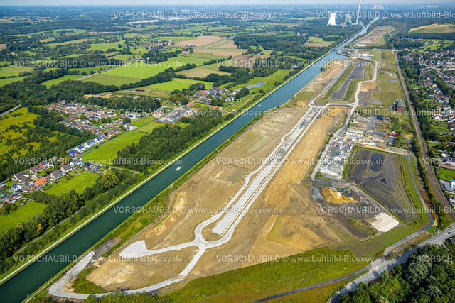 Bergkamen230902238 | Luftbild, Wasserstadt Aden, Baugebiet für geplantes Stadtquartier auf dem Gelände der ehemaligen Zeche Haus Aden, im Hintergrund das Kraftwerk Bergkamen und das RWE Generation SE Kraftwerk Gersteinwerk, Oberaden, Bergkamen, Ruhrgebiet, Nordrhein-Westfalen, Deutschland