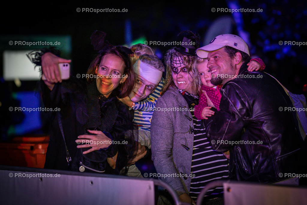 Halloween Run 2022 in Koeln, 31.10.2022 | Impressionen vom Halloween Run 2022 am 31.10.2022 in Koeln (Forstbotanischer Garten Rodenkirchen). Foto: BEAUTIFUL SPORTS/Axel Kohring
