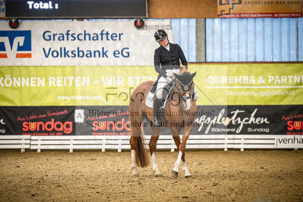 DOS_4047 | Entdecke hochwertige Reitturnierfotos von Foto Oger. Professionell, emotional und authentisch – jetzt Lieblingsmomente im Shop bestellen.Deutschlandweite Turnierfotografie. - Realisiert mit Pictrs.com