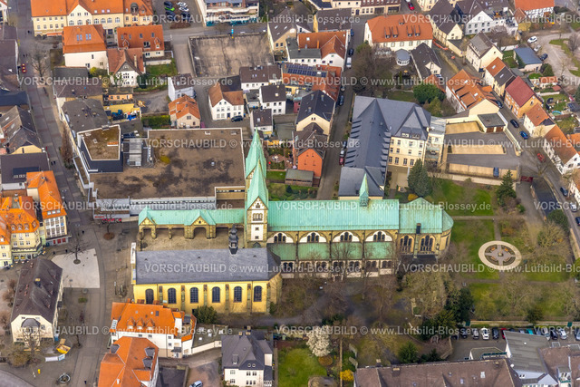 Werl240308164 | Luftbild, Wallfahrtsbasilika Mariä Heimsuchung, Kirche mit Pilgerkloster Werl, Werl, Nordrhein-Westfalen, Deutschland