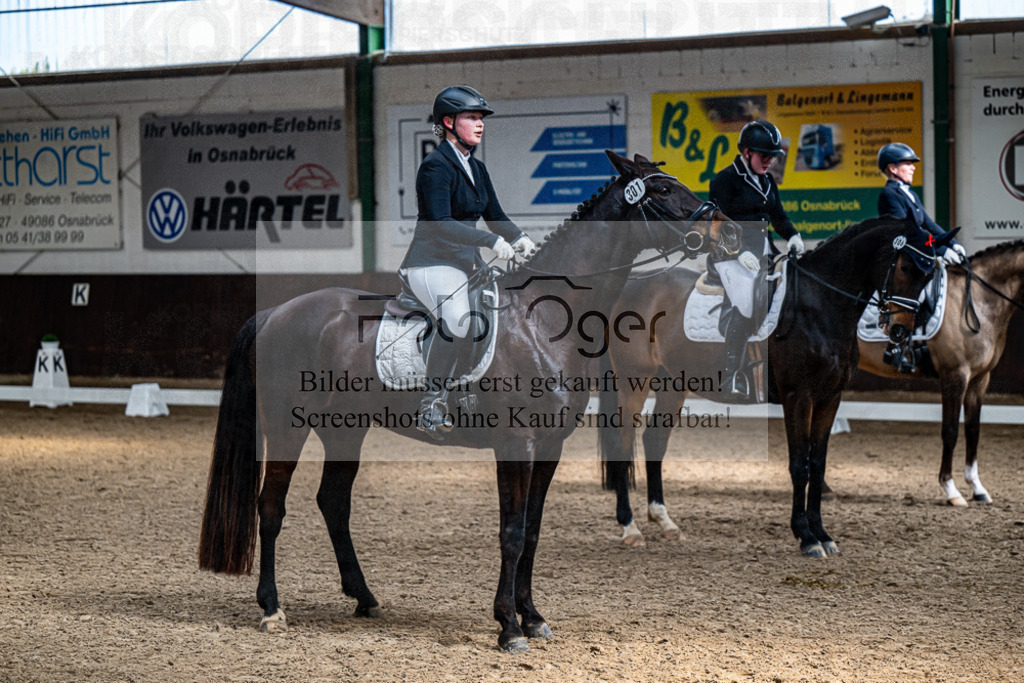 20240310-DOS_0472 | Entdecke hochwertige Reitturnierfotos von Foto Oger. Professionell, emotional und authentisch – jetzt Lieblingsmomente im Shop bestellen.Deutschlandweite Turnierfotografie. - Realisiert mit Pictrs.com