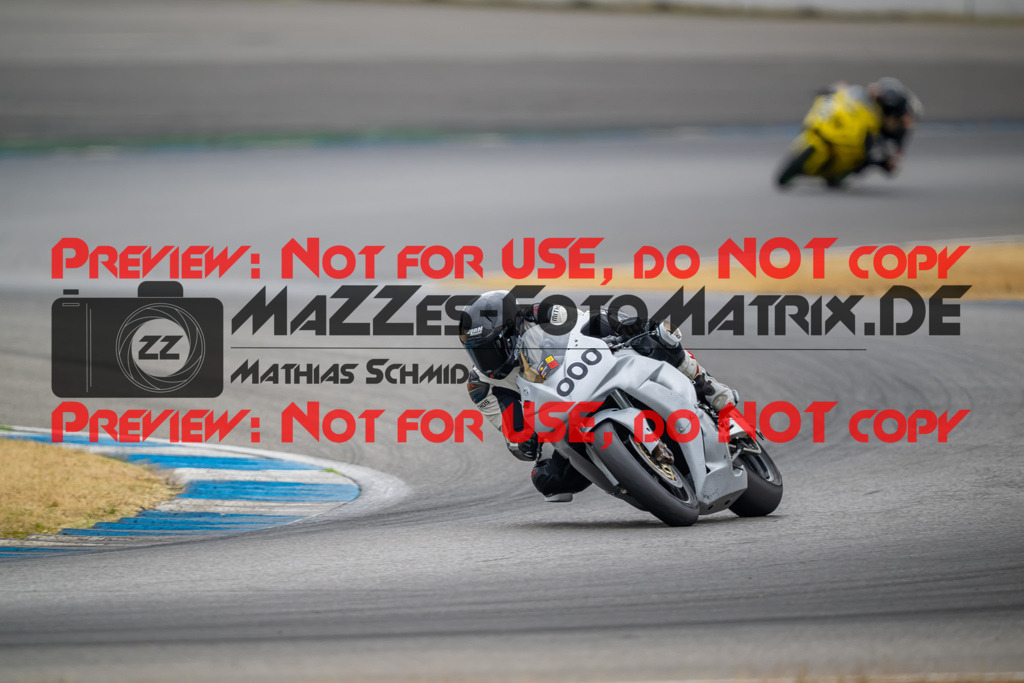 MaZZes-Fotomatrix-20260809-578518 | R1