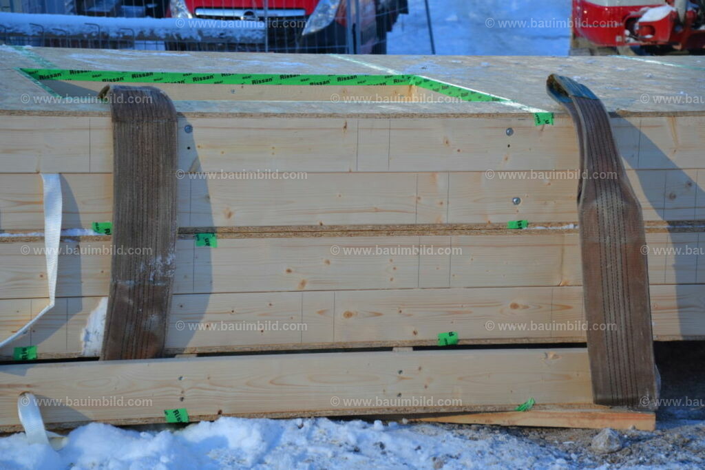 bib-lg09-holzbau-0029 | Nach LV-Leistungsgruppen sortierte Detailfotos über den Bau eines Hauses. Alle Hausbau-Bilder direkt vom Urheber und Autor der Website Haus-Selber-Bauen.com
