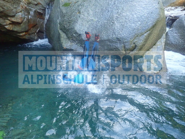 P1010102 | Bestelle die Bilder deines Berg- oder Wasser-Abenteuers mit Mountain Sports bequem von zu Hause aus direkt über unseren Online Fotoshop von pictrs.com. - Realisiert mit Pictrs.com