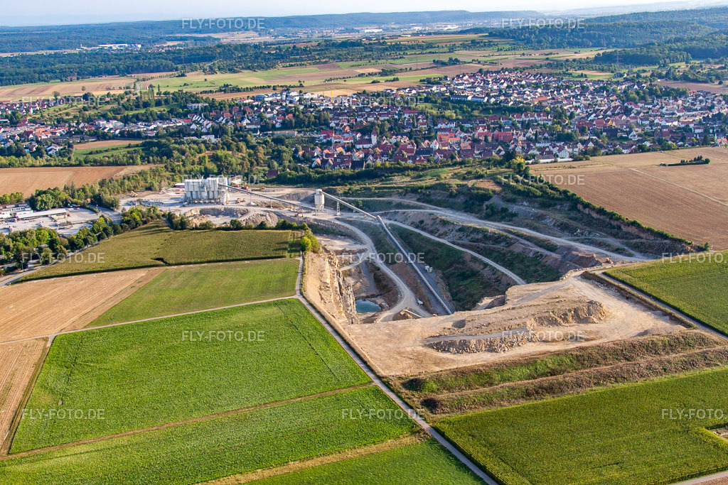 Steinbruch Sindelfingen-Darmsheim | Luftbild: Steinbruch Sindelfingen-Darmsheim im Ortsteil Darmsheim in Sindelfingen im Bundesland Baden-Württemberg in Deutschland. Foto: IMG_52561.jpg vom 23.08.2012 durch Werner Riehm/FLY-FOTO.de - Realisiert mit Pictrs.com