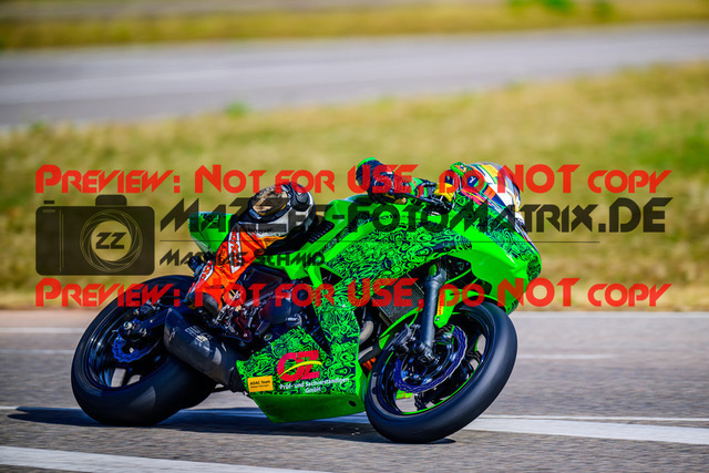 MaZZes_FotoMatrix_240915_6007705_4019 | TWINCUP