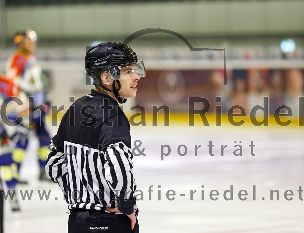 2022-12-09_015_TSV_Erding_gegen_EHC_Waldkraiburg | Erding, Deutschland, 09.12.2022:
Eishockey, Bayernliga 2022 / 2023, 19. Spieltag, TSV Erding gegen EHC Waldkraiburg, Endergebnis: 9:2

Foto: Christian Riedel / fotografie-riedel.net