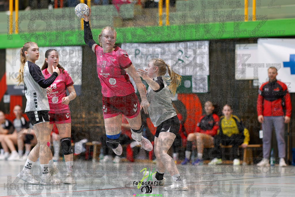 Hessenmeisterschaft wJC - Spiel um Platz 3; TuS Kriftel - SG Schenklengsfeld | Hessenmeisterschaft wJC - Spiel um Platz 3; TuS Kriftel - SG Schenklengsfeld am 22.03.2025 in Biedenkopf (Sporthalle Lahntalschule)Photo © 2025 - Jörg Heinrich - Realisiert mit Pictrs.com