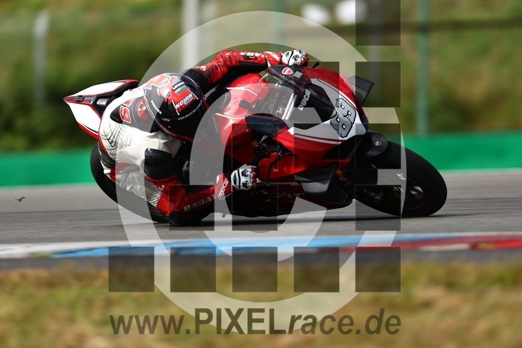 0089-20250829_01099 | Schöne Erinnerungen an spannende Momente - das festzuhalten ist unser Job. PIXELrace.de ist seit 2003 auf den Rennstrecken Europas unterwegs um die Action draußen beim Fahren und die wunderbare Stimmung imm Fahrerlager für euch einzufangen.