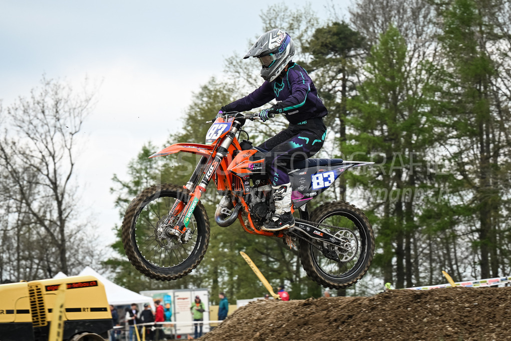 Motocross Schlatt bei Winterthur - 30. April 2023 | #83 Stefani Alice aus Cessey (FR) auf KTM in der Kategorie Swiss MX Women Cup am Motocross Schlatt bei Winterthur, 30. April 2023. 
Instagram: @mx_schlatt | @mc_wila | @sam_schweiz
Bild: Sportfotografie Markus Aeschimann | www.markus-aeschimann.ch - Realisiert mit Pictrs.com
