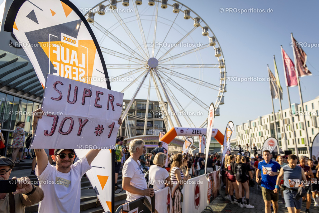 OBI ASV Koelner Brueckenlauf; Koeln, 10.09.23 | Impressionen vom OBI ASV Koelner Brueckenlauf am 10.09.23 am Olympiamuseum in Koeln (Deutschland). Foto: BEAUTIFUL SPORTS/Axel Kohring
