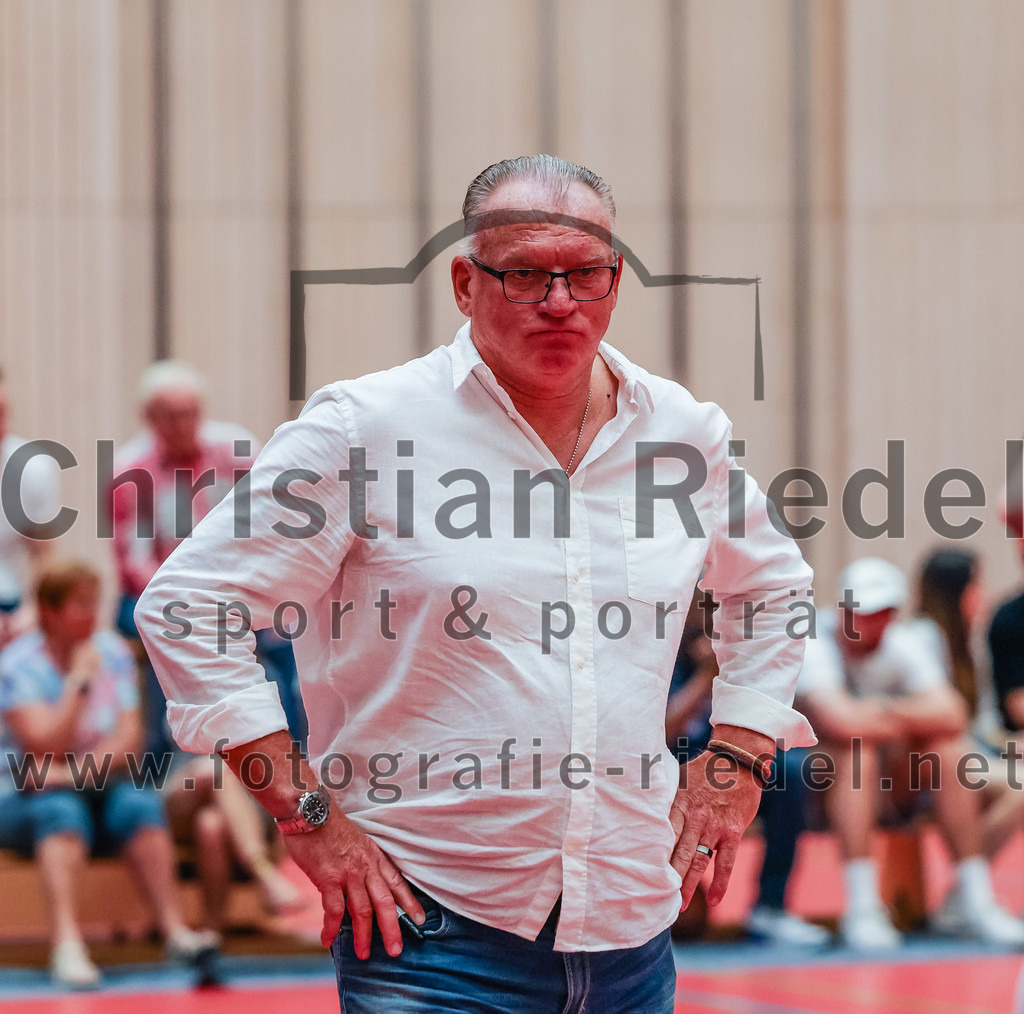 2022-05-15_059_SpVgg_Altenerding_gegen_TSV_Muenchen-Forstenried | Erding, Deutschland, 15.05.2022:
Basketball, Bezirksliga 2021 / 2022, Play-Offs, SpVgg Altenerding gegen TSV München-Forstenried, Endergebnis: 55:57

Foto: Christian Riedel / fotografie-riedel.net