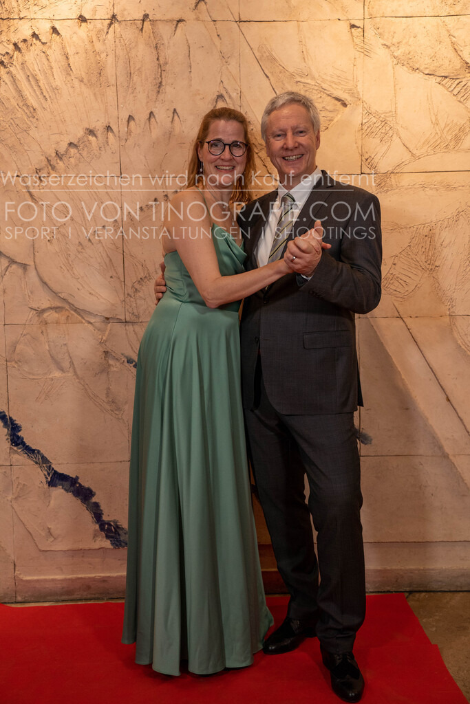 CCC_Frühlingsball_Teppich_byTINOGRRAFIE-127 | (c) TINOGRAFIE.COM