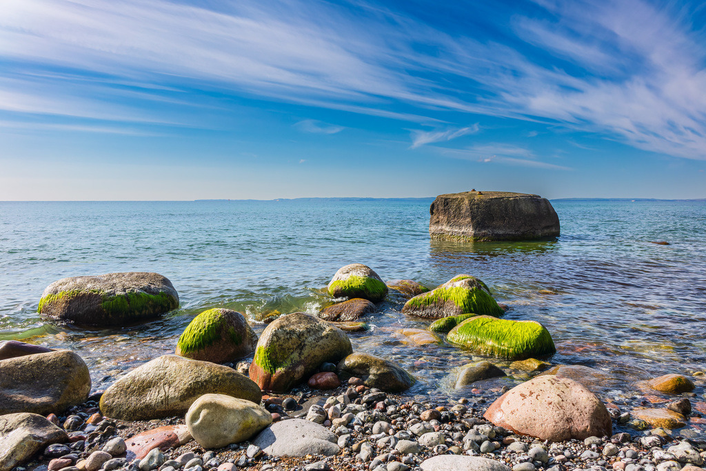Findlinge an der Küste der Ostsee auf der Insel Rügen | Findlinge an der Küste der Ostsee auf der Insel Rügen.