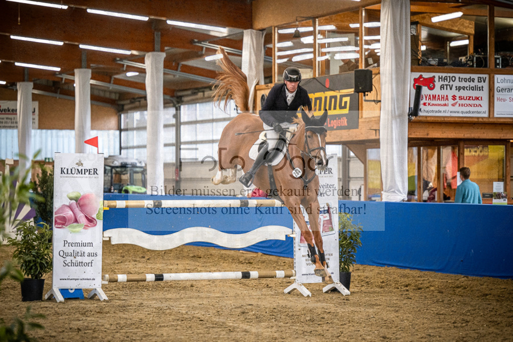 DOS_2975 | Entdecke hochwertige Reitturnierfotos von Foto Oger. Professionell, emotional und authentisch – jetzt Lieblingsmomente im Shop bestellen.Deutschlandweite Turnierfotografie. - Realisiert mit Pictrs.com