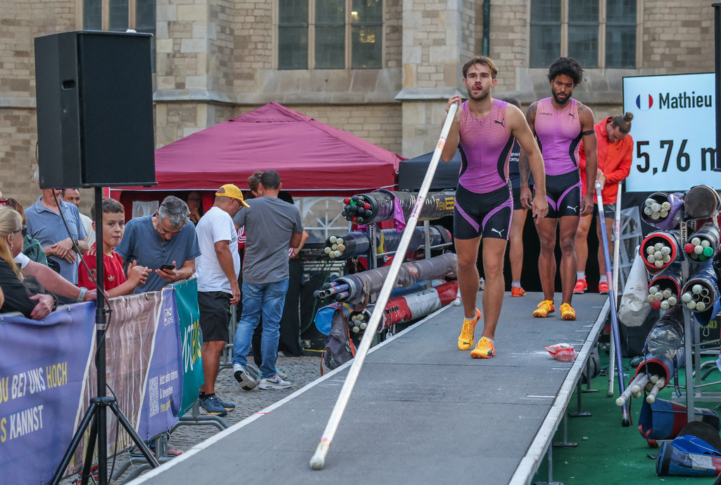 top-top.de-250828-352 | Foto, Video, Fotografie, Videografie, Fotobox, DJ, Discjockey, Musik, Musikbox, Veranstaltung, Photobooth, Amazon, Ebay, Buchtipp, Bestseller, Autor, Verlag, Buch, Wesel, Hamminkeln, NRW, Dinslaken, Rees, Drohne, Hochzeit, Party, Fotobox, Wesel, Fotograf