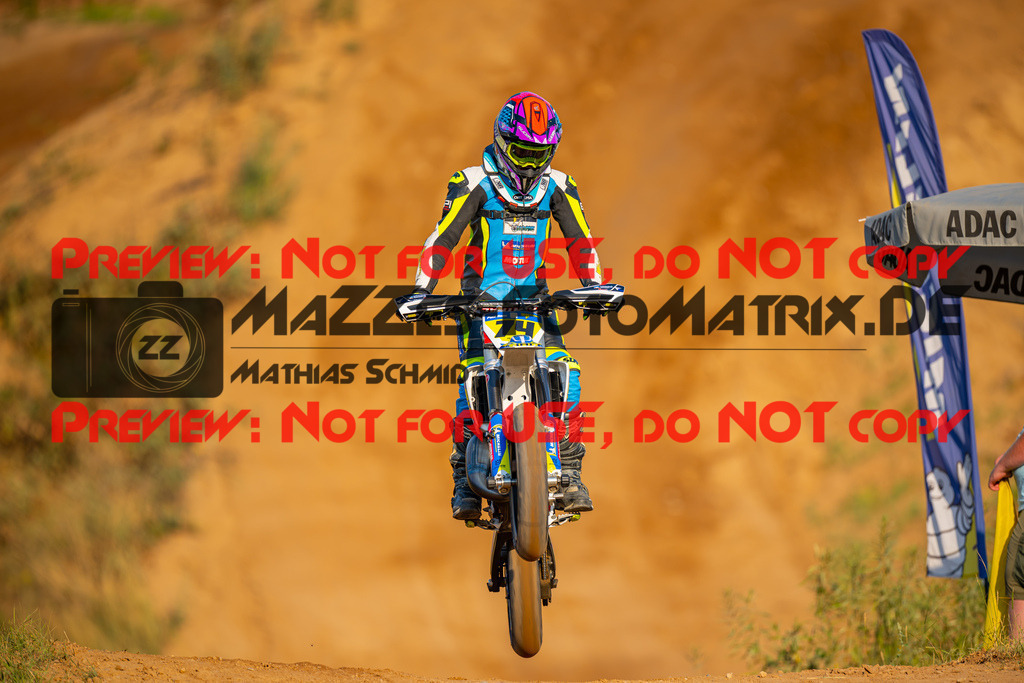 MaZZes-Fotomatrix-20260815-599024 | ROOKIES