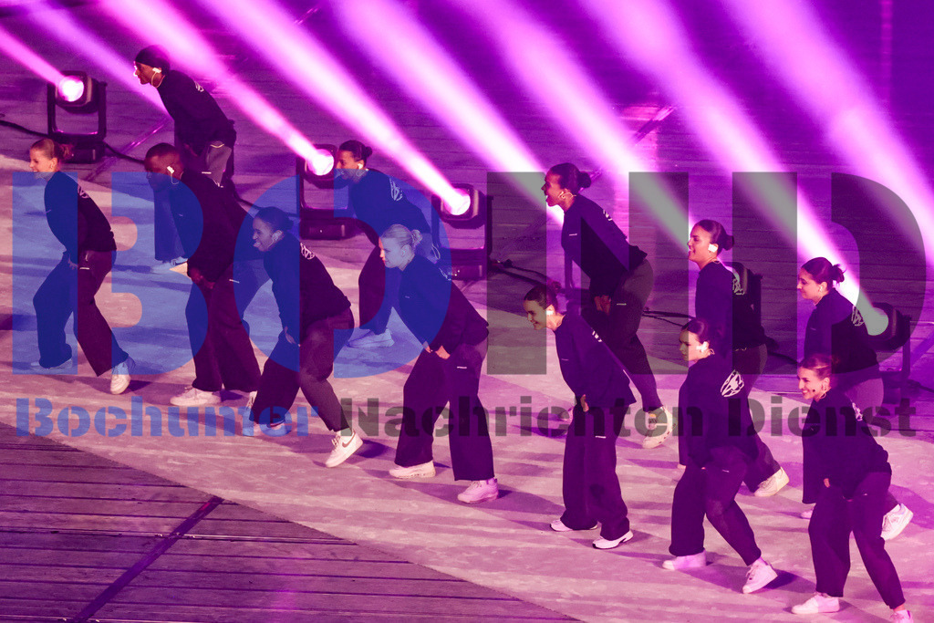 SES_TTGOPC20250716-188 | bond - Realisiert mit Pictrs.com