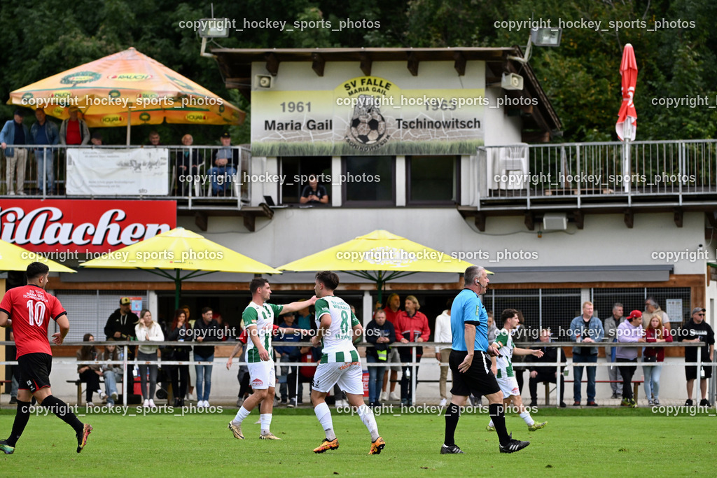 SV Falle Maria Gail vs. SV Feldkirchen | Heinz Dorfer Referee, #8 Nico Daniel Taschwer SV Feldkirchen, #10 Ivan Krnjic SV Falle Maria Gail, Vereinshaus Maria Gail, SV Falle Maria Gail vs. SV Feldkirchen, SV Falle Maria Gail vs. SV Feldkirchen am 14.09.2025 in Villach (Sportplatz Maria gail), Austria, (Photo by Bernd Stefan)