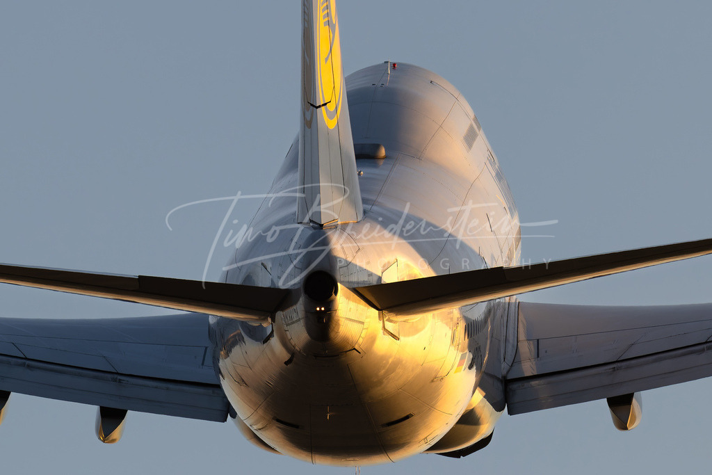 20251122-822A8984 | Buy high-quality aviation and travel photography prints by professional photographer Timo Breidenstein. Authentic images, professionally printed, worldwide shipping. - Realisiert mit Pictrs.com