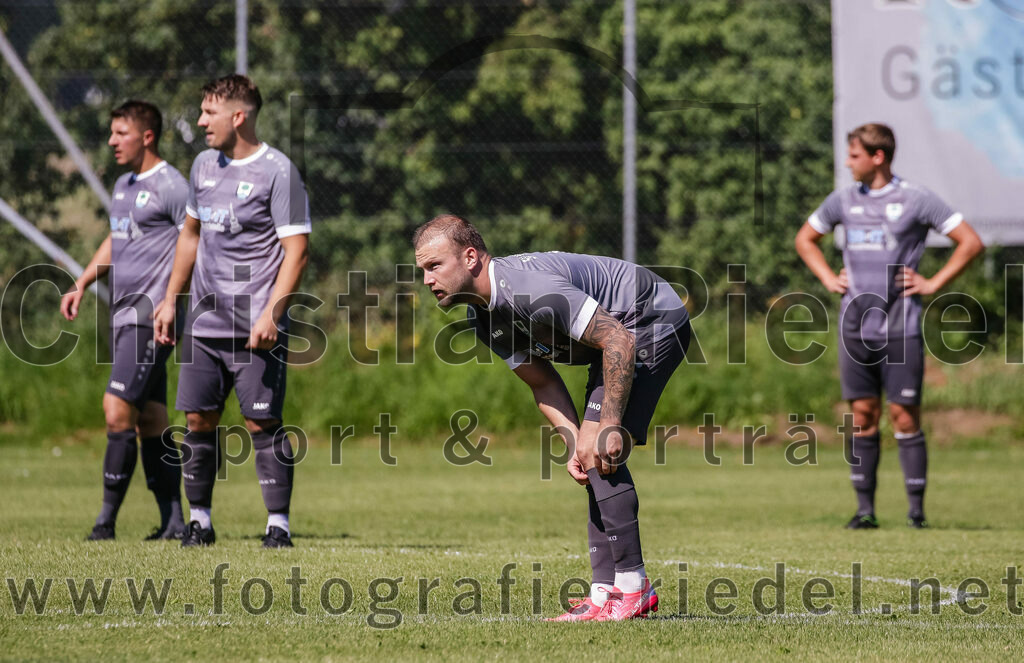 2023-08-20_024_SV_Hohenlinden_gegen_SV_Buch | Hohenlinden, Deutschland, 20.08.2023:
Fußball, A-Klasse 2023 / 2024, 1. Spieltag, SV Hohenlinden gegen SV Bruck, Endergebnis: 5:1

Manuel Fuchs (SV Hohenlinden, #9)

Foto: Christian Riedel / fotografie-riedel.net