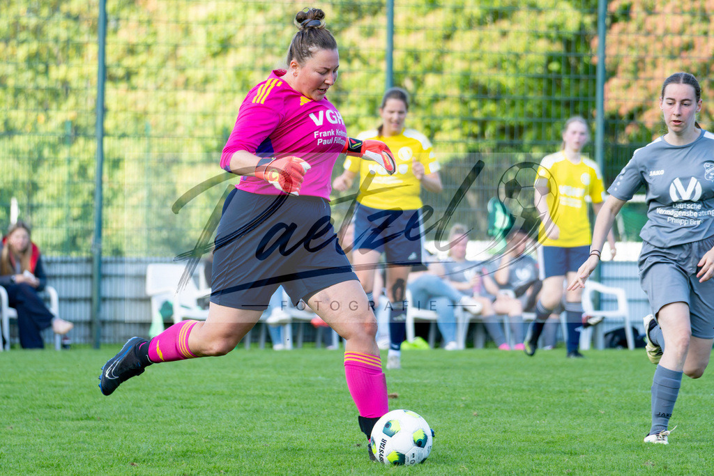 20260906_RULSVK_0885 | Fußball, Frauen:   beim Spiel der Kreisliga zwischen SG Rulle/Haste vs. SV Kettenkamp am 06.09.2026 im Stavermann-Sportpark in Rulle/Wallenhorst, Deutschland.(Foto von Nico Paetzel) - Realisiert mit Pictrs.com