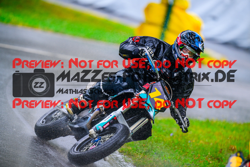 MaZZes_FotoMatrix_240818_6007705_5303 | S2