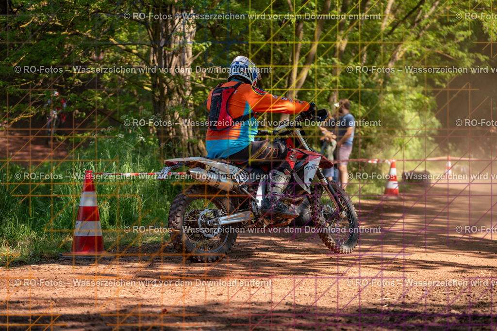 Wolfshausen 3 Lauf -1196 | Sportfotografie von RO-Fotos: Motorsport, Motocross, Enduro, Laufveranstaltungen und Triathlon. Professionelle Fotos von Sportlern und Events. - Realisiert mit Pictrs.com