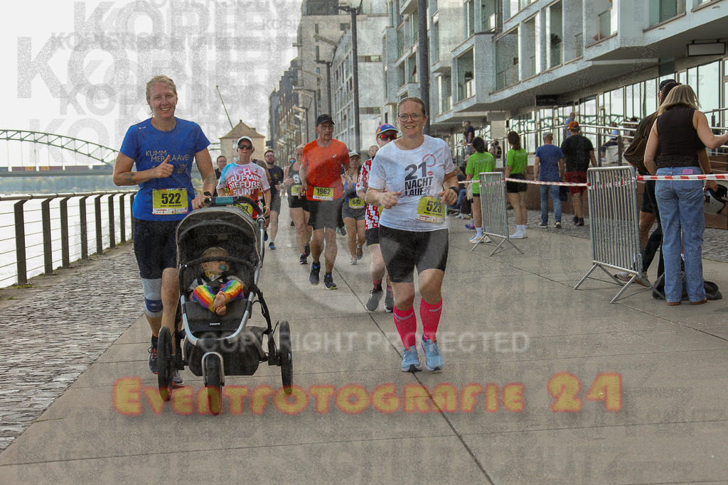 250920_1454_EX1_8134 | Sportfotografie im Rhein-Sieg Kreis, Köln, Bonn, NRW, Rheinland Pfalz, Hessen, etc. Unser Tätigkeitsfeld umfasst den Laufsport vom Volkslauf über den Marathon, Duathlon, Triathon bis zum Ultralauf wie Kölnpfad Ultra oder Schindertrail.