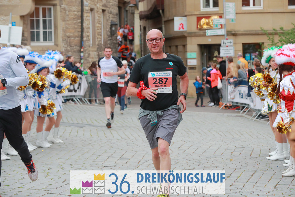 VR Bank Hauptlauf 10km | 3königslauf 2022 VR Bank Hauptlauf - Realisiert mit Pictrs.com