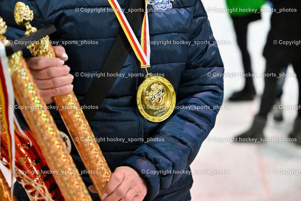 ESC Steindorf vs. EHC Althofen 8.3.2024 | ESC Steindorf vs. EHC Althofen 8.3.2024, ESC Steindorf vs. EHC Althofen Meisterfeier am 08.03.2024 in Steindorf (Ossiachersee Halle), Austria, (Photo by Bernd Stefan)