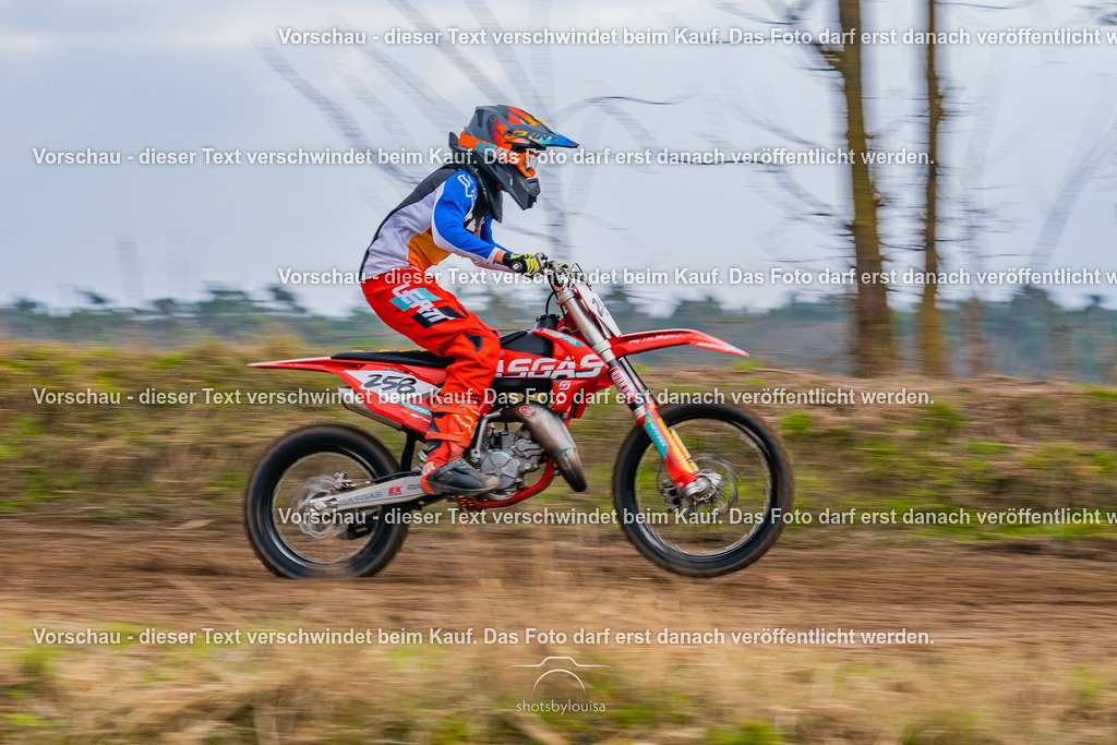25_03_15_Schönfeld-6592 | Sportfotografin aus Berlin-Brandenburg mit Fokus auf Motocross. Ich halte deine sportliche Leistung und echte Emotionen auf und neben der Strecke professionell fest. Entdecke die Fotos von deinem Rennen und bestelle sie direkt hier im Shop.
