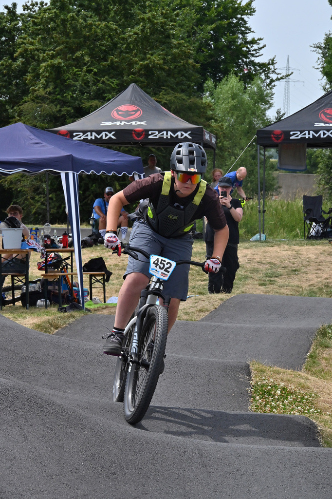 DSC_7199-cam-florian | German Pumptrack Series - Realisiert mit Pictrs.com