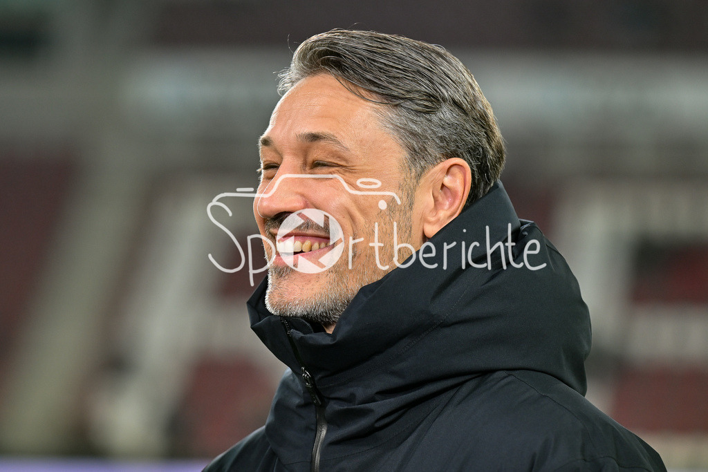 FC Augsburg - Borussia Dortmund | AUGSBURG, GERMANY - OCTOBER 31: Niko KOVAC headcoach Borussia Dortmund, interview, sky, happy, before the bundesliga match between FC Augsburg vs. Borussia Dortmund on matchday 9 at WWK Arena on October 31, 2025 in Augsburg, Germany / DFL REGULATIONS PROHIBIT ANY USE OF PHOTOGRAPHS AS IMAGE SEQUENCES AND/OR QUASI-VIDEO