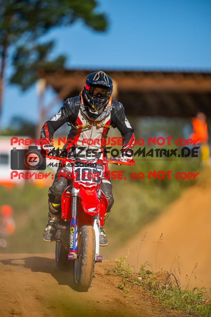 MaZZes_FotoMatrix_220528_5387 | Fotograf Mathias Schmid
Sportfotograf,
Eventfotograf,
Hochzeitsfotograf,
Portraitfotograf