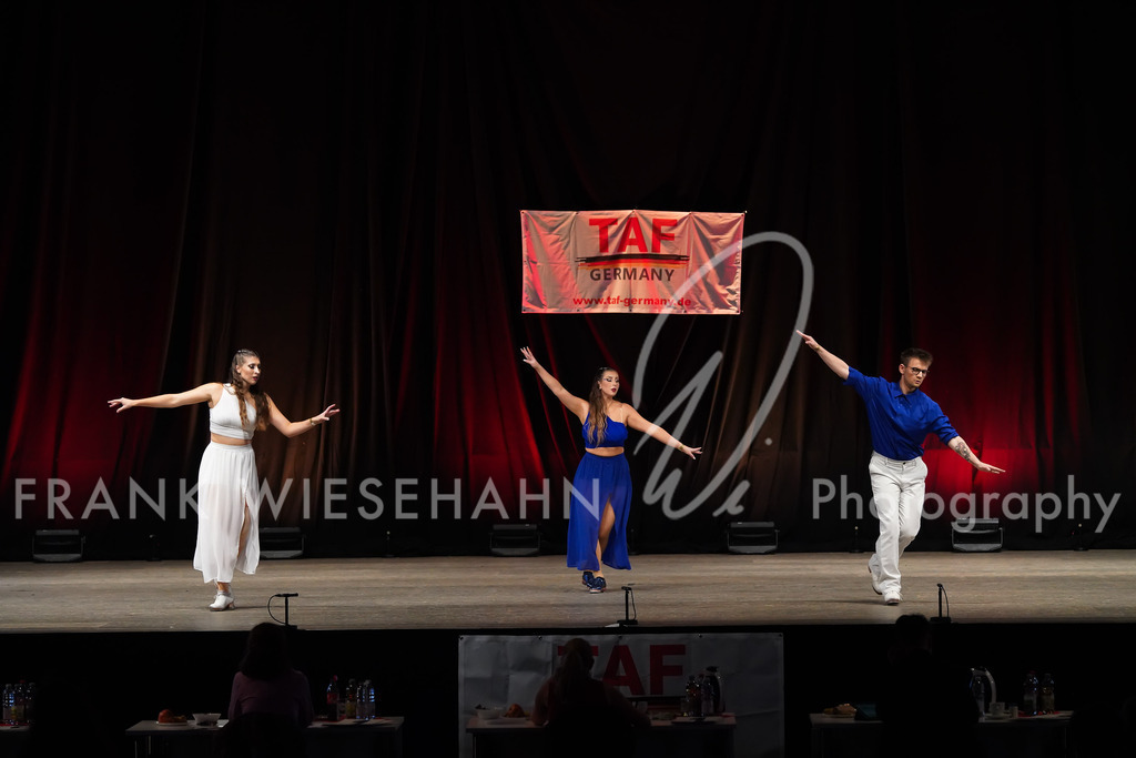 FW702223 | FRANK WIESEHAHN MEDIA - Realisiert mit Pictrs.com