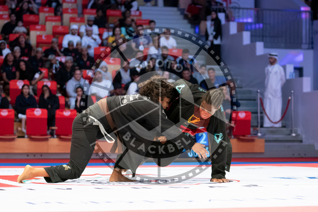 20231108PBB1692 | Fighters compete during the AJP World Professional Championship in the Mubadala Arena in Abu Dhabi, Arab United Emirates, on November 8, 2023.