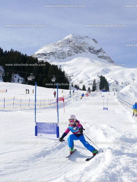 Julius. W (3) | Photos von der Skischule Warth - Realisiert mit Pictrs.com