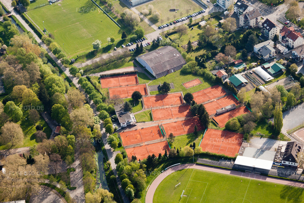Luftbild: Durlach, Tennisclub am Turmberg-Stadion im Ortsteil Durlach in Karlsruhe im Bundesland Baden-Württemberg in Deutschland. Foto: IMG_26067.jpg vom 23.04.2010 durch Werner Riehm/FLY-FOTO.de